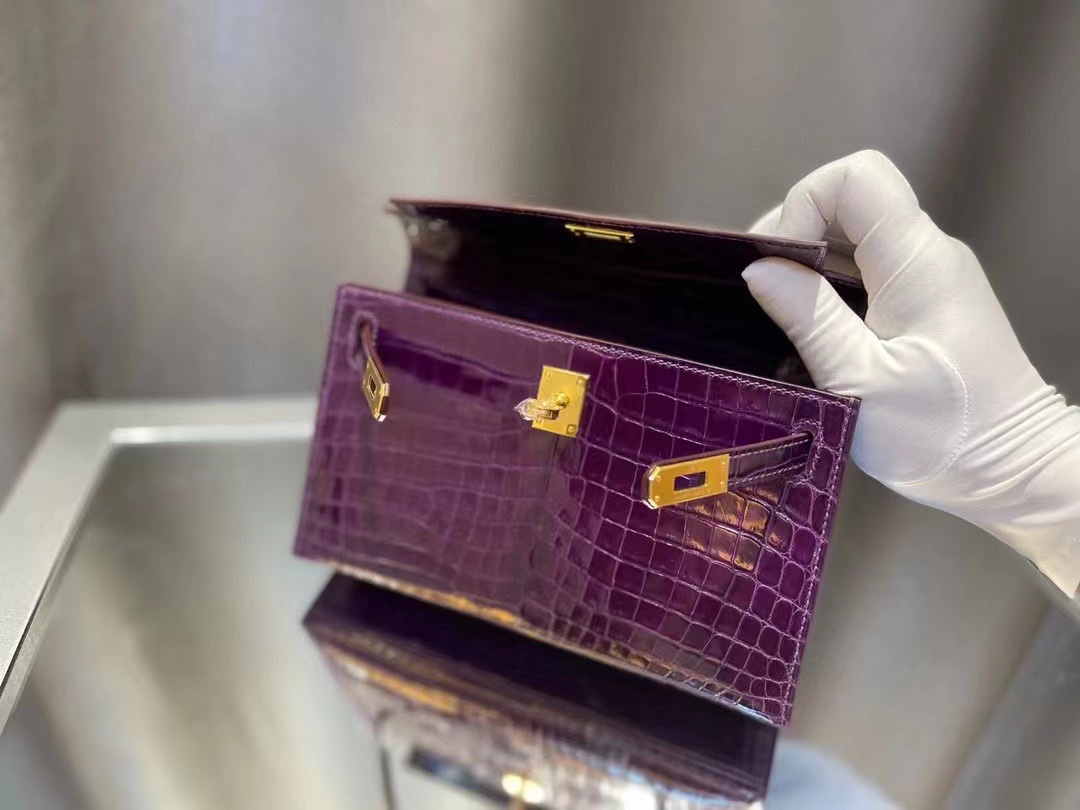 에르메스 켈리 포쉐트 퍼플 금장 샤이니 악어가죽